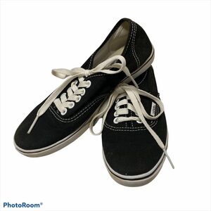 Vans Authentic Lo Pro Lace up Canvas Shoe in Black